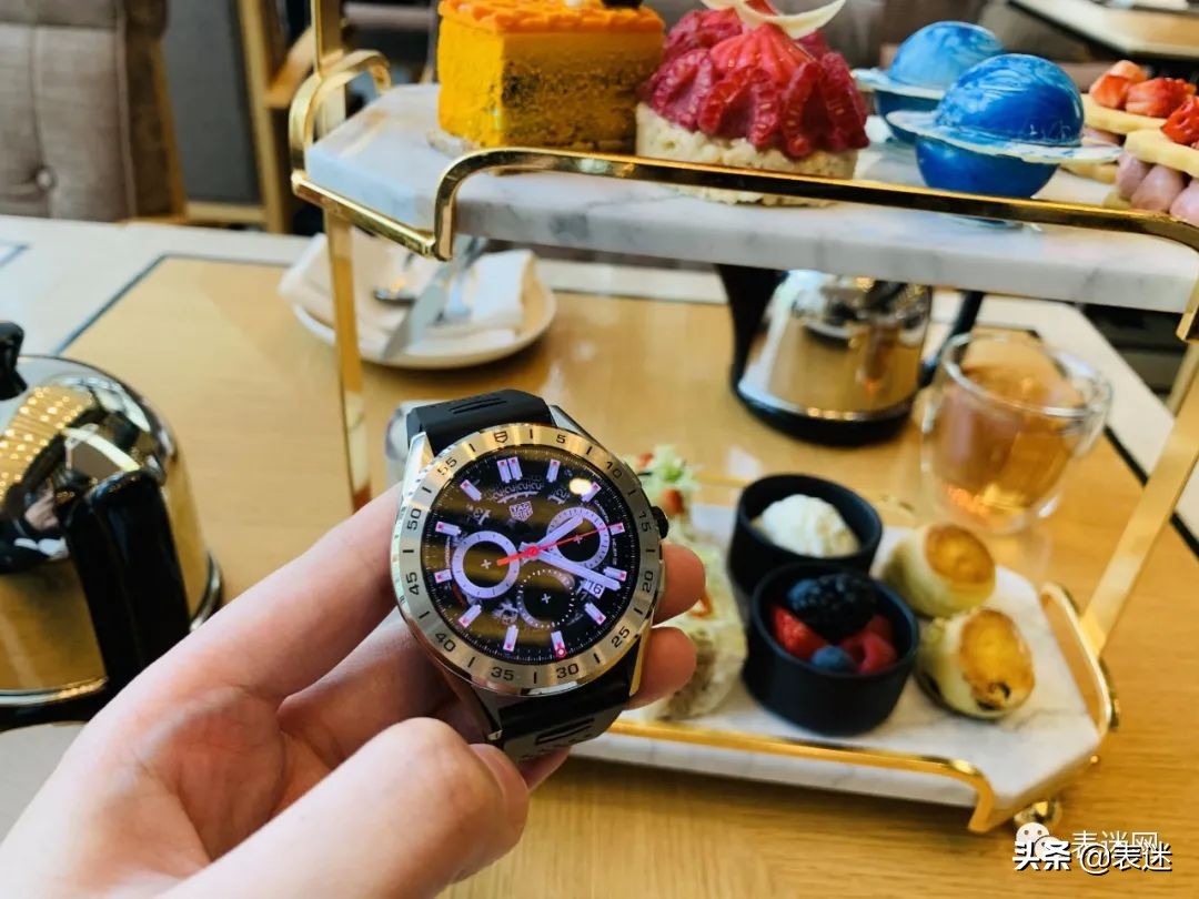泰格豪雅新款智能腕表开盒试戴